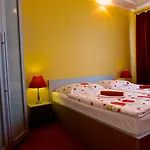 ゲストハウス 108 In Bei Hamburg 2*